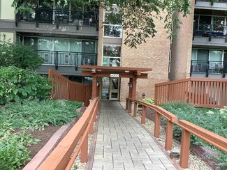 6000 Oakwood Dr Unit 3H, Lisle, IL 60532