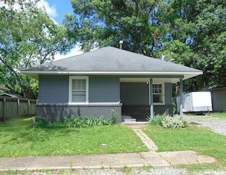 1306 Newton Ave, Johnston City, IL 62951