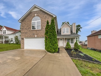 102 Mary Joe Martin Dr, La Vergne, TN 37086