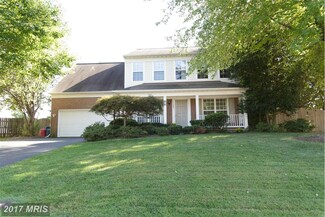 5803 Birch White Ct, Woodbridge, VA 22193