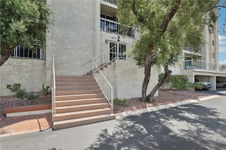 725 N Royal Crest Cir Unit 215, Las Vegas, NV 89169
