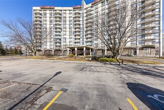 20 N Tower Rd Unit 5J, Oak Brook, IL 60523