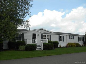 129 Sunset Ln, Arcade, NY 14009