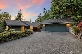 6112 W Mercer Way, Mercer Island, WA 98040