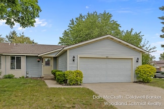 445 Pine Vista St SE, Grand Rapids, MI 49548