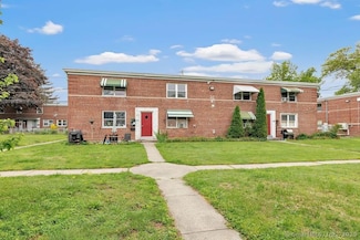 5 Granfield Ave, Bridgeport, CT 06610