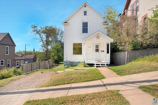 319 N 22nd Ave W, Duluth, MN 55806