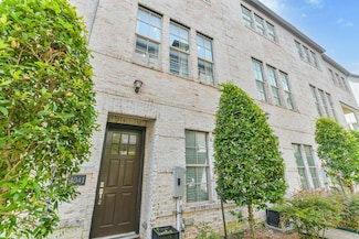 4041 Leeland St, Houston, TX 77023