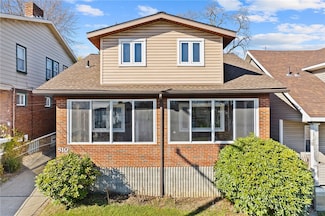 810 Collier Ave, Carnegie, PA 15106