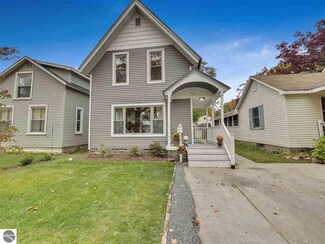 733 Webster St, Traverse City, MI 49686