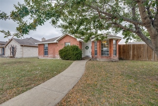 7205 Airline Dr, Rowlett, TX 75089