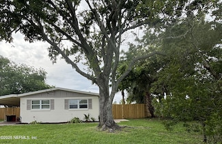 935 Sailfish Dr E, Atlantic Beach, FL 32233