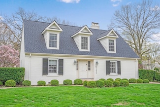 2670 Wexford Rd, Columbus, OH 43221