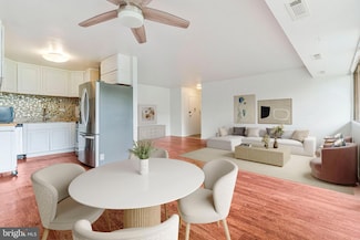 5801 Quantrell Ave Unit 203, Alexandria, VA 22312