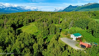 9369 N Wolverine Rd, Palmer, AK 99645