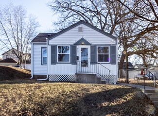 830 Thomas Ave N, Minneapolis, MN 55411