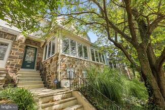 904 E 36th St, Baltimore, MD 21218