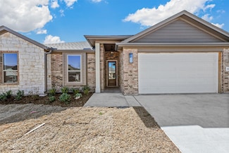 633 Mooney Dr, Saginaw, TX 76179
