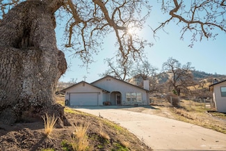 17651 Dike Ct, Tehachapi, CA 93561
