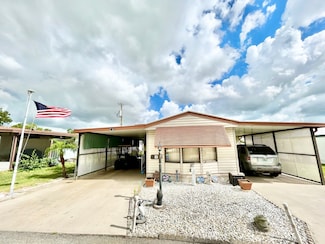 8 Hershey Ln, Lake Placid, FL 33852