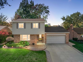 1050 Roslyn St, Mount Clemens, MI 48043