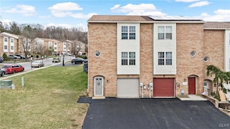 344 Avi Dr, Alburtis, PA 18011