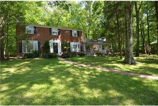 1322 Snyder Rd, Green Lane, PA 18054