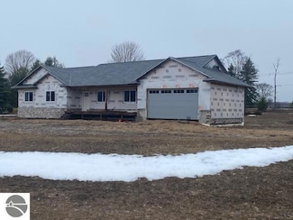 4925 Arbor Grove Dr, Traverse City, MI 49685