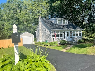 10 George St, Trumbull, CT 06611