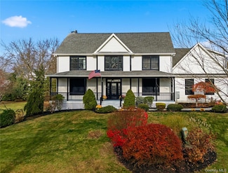 1 Fanny Cir, Yorktown Heights, NY 10598