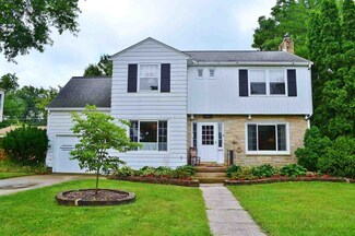 1145 W Foster Pkwy, Fort Wayne, IN 46807