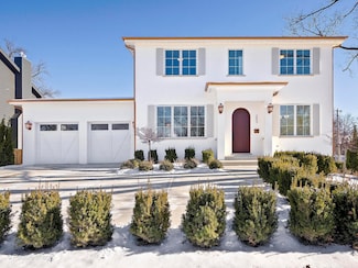 253 Holmes Ave, Clarendon Hills, IL 60514