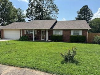 2100 Ellen St, Springdale, AR 72762