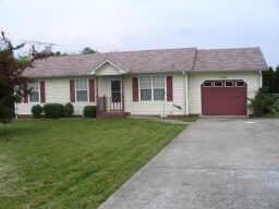 833 Washington Ave, Oak Grove, KY 42262