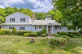 95 School St, Acton, MA 01720