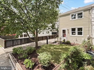 5403 8th Place S, Arlington, VA 22204