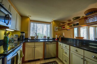 22 Maple Beech Unit 22, Winhall, VT 05340