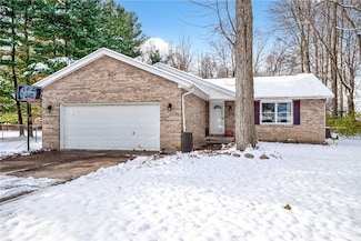 815 Oneida Trail, Jamestown, OH 45335