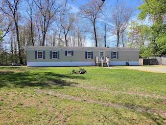 20 Railroad Ave, Seabrook, NH 03874