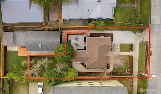 923 N 98th St Unit A, Seattle, WA 98103