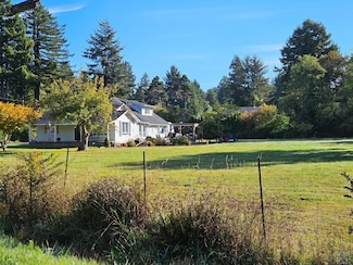 3725 Wonder Stump Rd, Crescent City, CA 95531