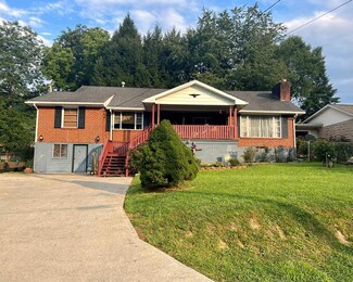 59 Poplar Ave, Hazard, KY 41701