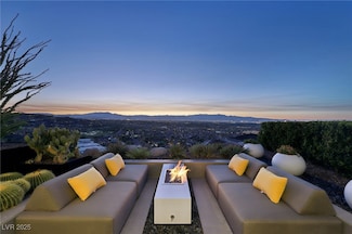 375 Tranquil Peak Ct, Henderson, NV 89012