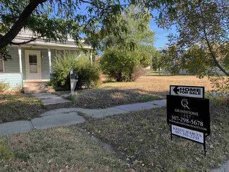 421 N 3rd St, Douglas, WY 82633