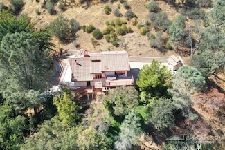 19182 Caliente Creek Rd, Caliente, CA 93518
