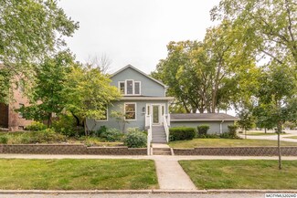 403 4th St SE, Mason City, IA 50401