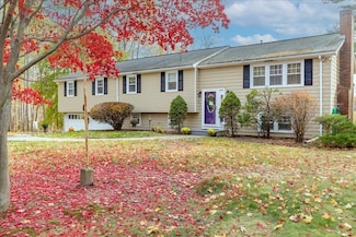 11 Spring St, Danvers, MA 01923