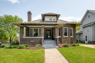 460 S Grandview Ave, Dubuque, IA 52003