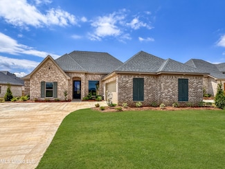 1012 Kensington Dr, Flowood, MS 39232