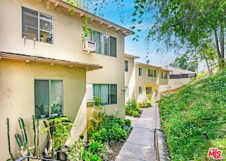 3916 Kentucky Dr, Los Angeles, CA 90068